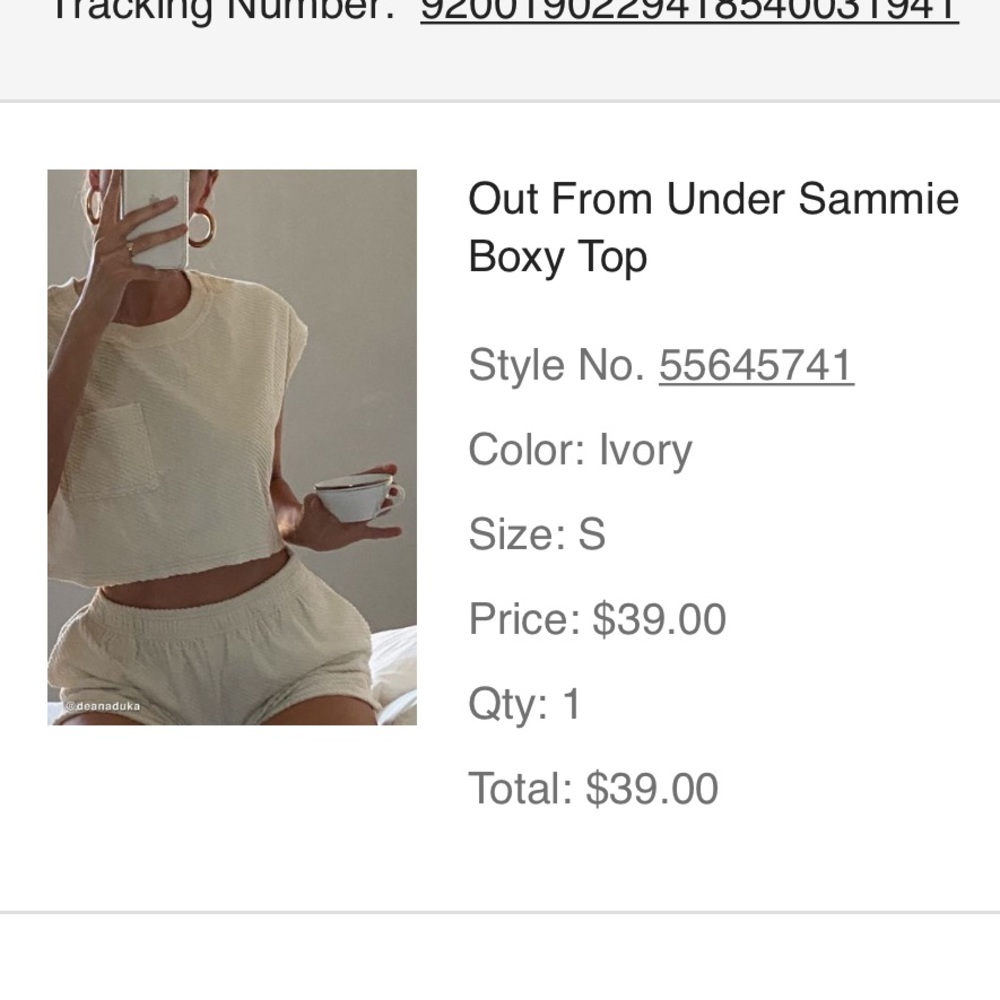 Out from under sammie box top NWT